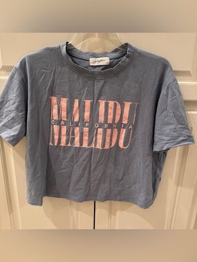 Carly Jean Los Angeles Crop Graphic Tee - Size Women’s Medium